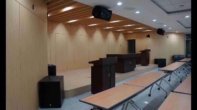 如何選擇適合大型多功能廳的音頻處理器？